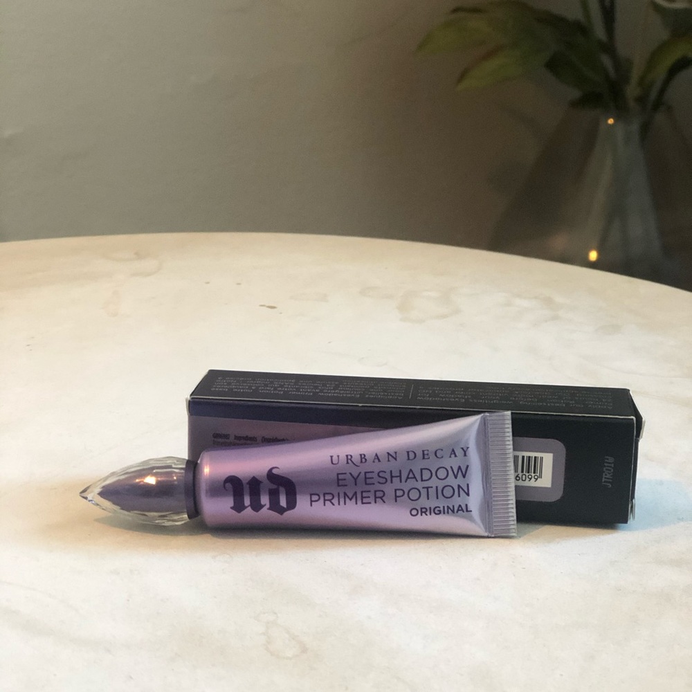 🆕Urban Decay Eye Shadow Primer Potion